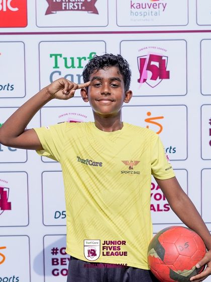 Youth Football: The Junior Fives League photo 11