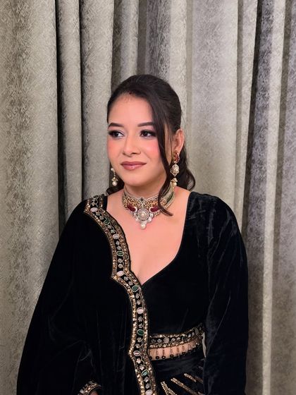 A close-up of Shreya's party makeup. The look is defined but not heavy, perfect for a long evening of celebrations.