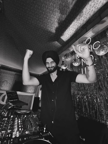 That feeling of pure joy when the crowd is loving the set. This is why I do what I do.