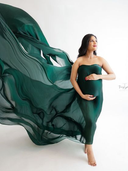 Solo Radiance: Portraits of the Mother-to-Be photo 134