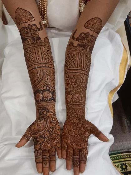 Mehendi Art by Nishat - Mehndi (Henna) Artistry Personalised Mehndi Stories photo 7