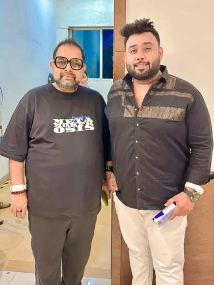 With the legendary Indian singer and composer, Shankar Mahadevan. A true musical genius.