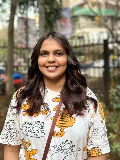 Our Cherry Choco balayage blend. This look combines deep chocolate tones with hints of cherry red for a subtle yet playful effect.