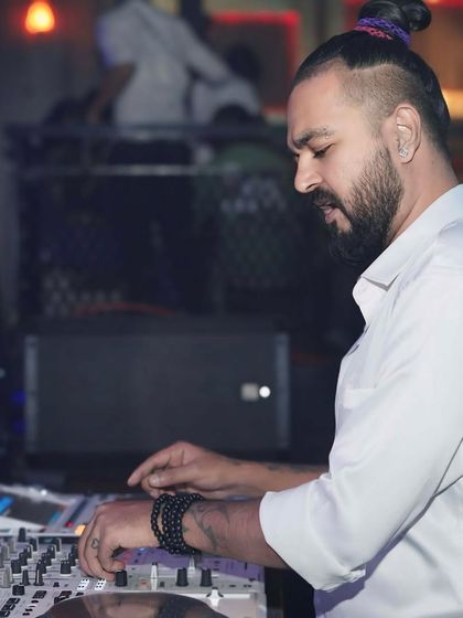 A profile shot of me mixing at Hydra.