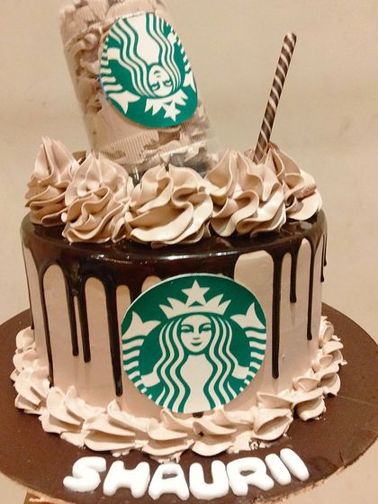 Chic & Themed Cakes for Adults photo 11