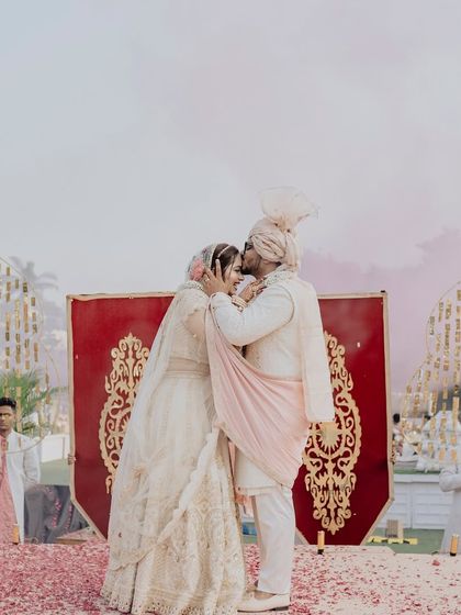 Grand Varmala Ceremonies photo 14