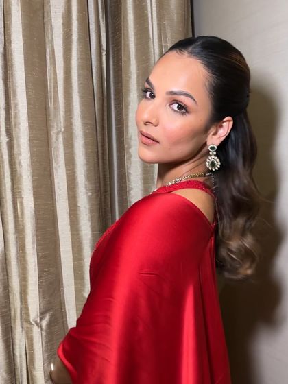 A beautiful close-up of the client, her wavy hair framing her face.