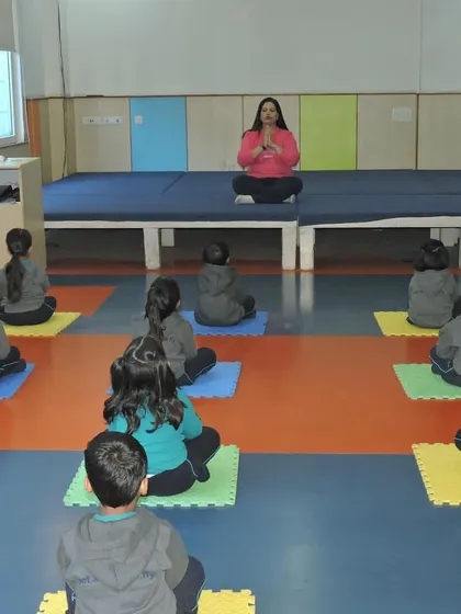 During our 'Device Detox Day', students participated in a calming yoga session. We teach mindfulness and the importance of disconnecting from screens to connect with oneself.