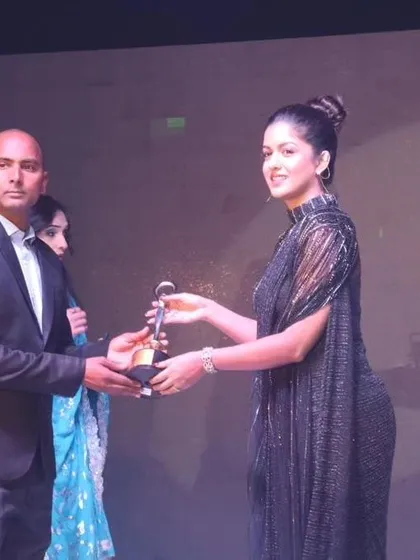 I was honored to receive an award for being the best mehendi artist in Noida and NCR. This recognition reflects my dedication to quality and artistry.