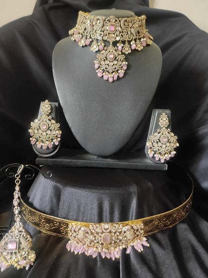 I also have this lovely Victorian choker set in a soft pink colour. It's a delicate and feminine option for an engagement or sangeet.