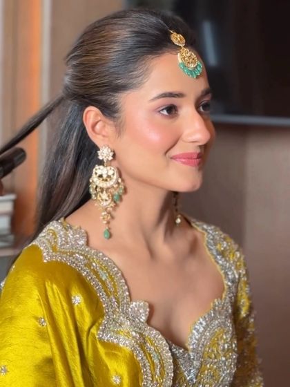 Subtle glam with just the right amount of glow to match the festive feels of a haldi. This look is fresh, radiant, and effortlessly beautiful.