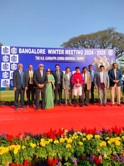 The H.B. Gundappa Gowda Memorial Trophy presentation.