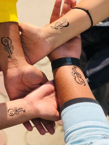 Minimalist & Symbolic Body Art photo 13