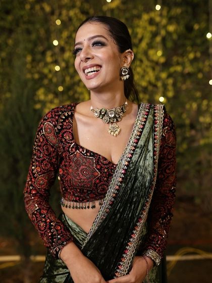 A happy, candid moment in my self-styled outfit. My goal is to inspire you to have fun with fashion and makeup and to create looks that make you feel joyful.