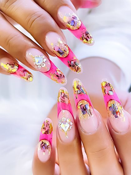 Unleash Your Creativity: Modern Nail Styles photo 9