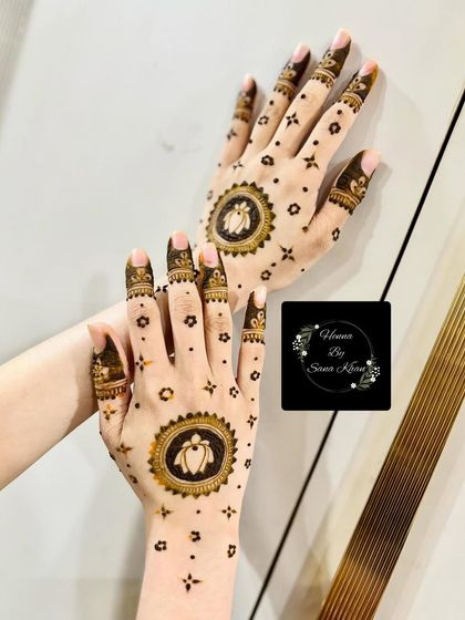 Modern & Minimalist Mehendi photo 15