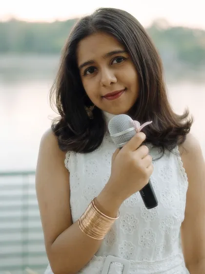 Ready to bring my music to your special day. Whether it's a small housewarming or a large reception, I work with you to create a personal and heartfelt musical experience that your guests will remember.