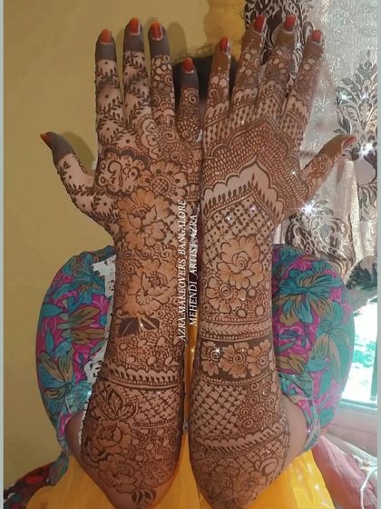 Azra Mehendi - Mehendi Artistry Full Bridal Mehendi photo 101