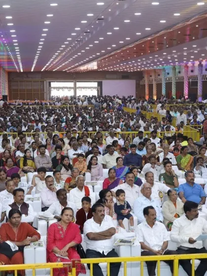 A view of the large audience gathered at the Palace Grounds for the Jayanti Mahotsav. The scale of participation shows the deep reverence for our spiritual leaders.