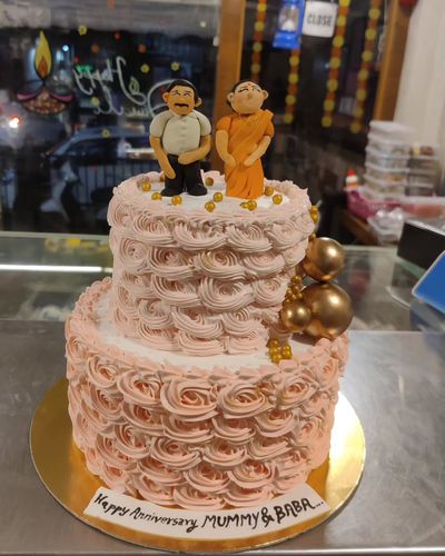 Customized Cakes