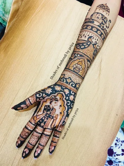 A beautiful example of a full-arm bridal design with negative space. The dark, filled-in background makes the central figures, like the bride in her doli and the wedding rituals, really pop.