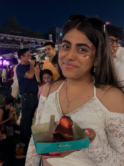 Another happy face at our Lil Flea stall. We love the festive glitter and the smile that comes after the first bite of our Nutella Strawberry cake.