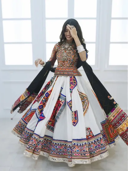 Twirling into the Navratri celebrations. The movement of the lehenga is captured beautifully, and her makeup and hair are styled to stay perfect through every spin.