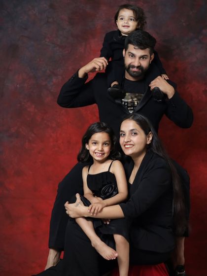 Precious Family & Sibling Portraits photo 4