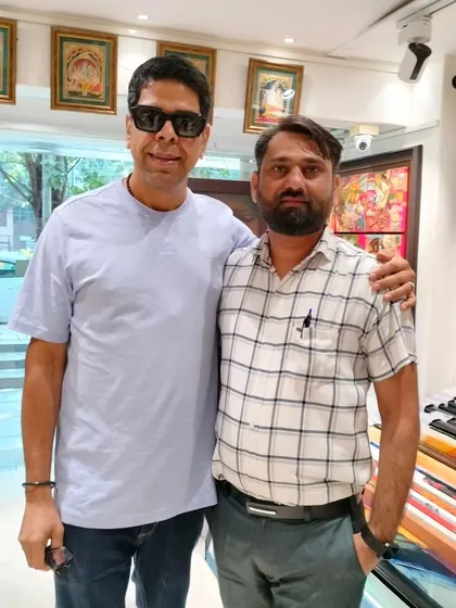 We were honored to have esteemed actor Murli Sharma, one of our best clients, visit the gallery.