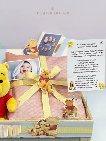 A close-up of the personalized note included in the mom-to-be hamper. I believe a heartfelt message, alongside photos and themed decorations, makes the gift truly meaningful.