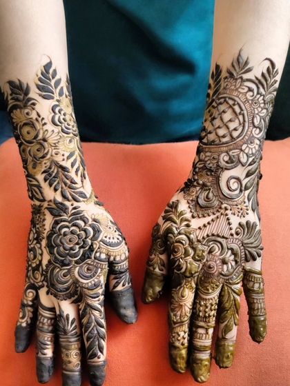 Hajira Mehendi Artist - Mehndi Artist Services Modern & Minimalist Designs photo 82