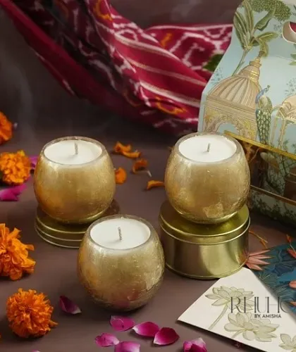 Our scattered glass jar candle is new and cute. These candles look beautiful when lit because of their golden hue, perfect for lighting up small and big spaces.