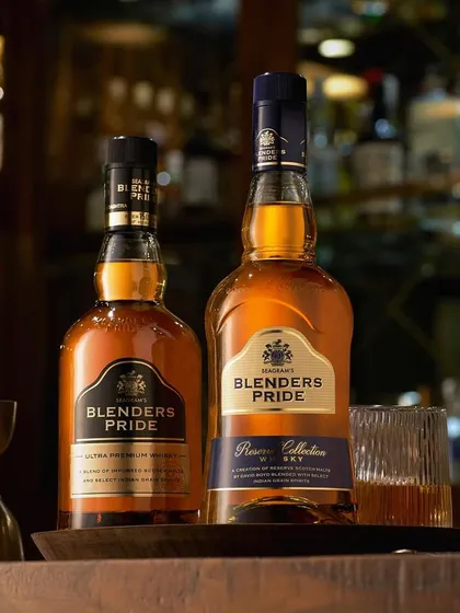 Shooting bottles is second nature to me now. This shot for Blenders Pride places the products in a classic bar setting, using the warm ambient light to create a relaxed and premium atmosphere.