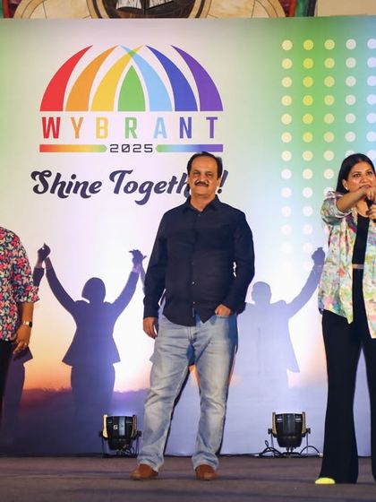 An interactive moment on stage with Wysetek employees. I use humor and quick wit to make everyone feel comfortable and ready to participate.