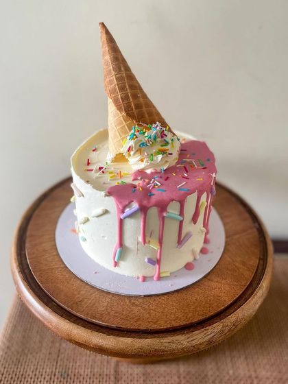 Gobble Cake - Designer & Bento Cakes Elegant Buttercream & Floral Art photo 87