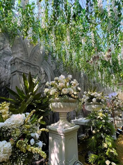 Ethereal Gardens: White & Green Decor photo 28