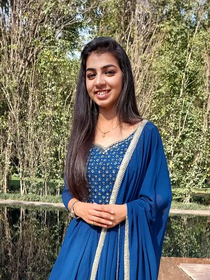 'Sunny smile, and positive vibes'. A bright, happy morning shot taken outdoors.