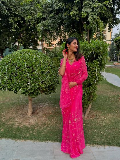 Another look at my pink saree for Karwa Chauth. The delicate floral print and lightweight fabric make it a comfortable yet beautiful choice for a day of fasting and celebration.
