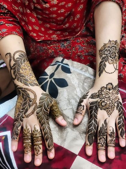 Hajira Mehendi Artist - Mehndi Artist Services Modern & Minimalist Designs photo 46