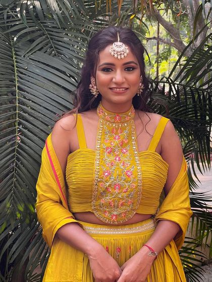 Vibrant Haldi & Mehendi Styles photo 20