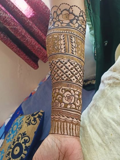 Fouzia Ahmed - Bridal Mehendi A Closer Look at the Details photo 13