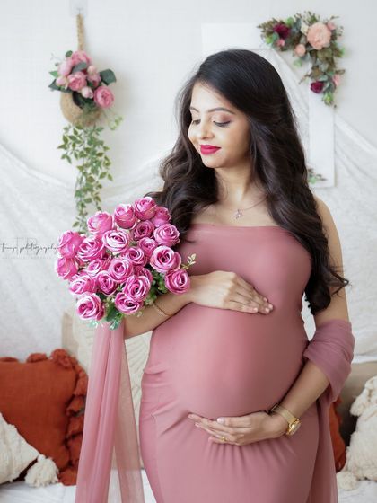 Solo Radiance: Portraits of the Mother-to-Be photo 136