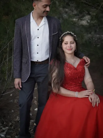 Dress Rental Buzz - Photoshoot Outfit Rental Couple & Pre-Wedding Outfits photo 15