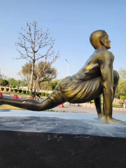 ArtHerwa - Custom Sculpture & Monument Fabrication Life-Size Figurative Sculptures photo 3