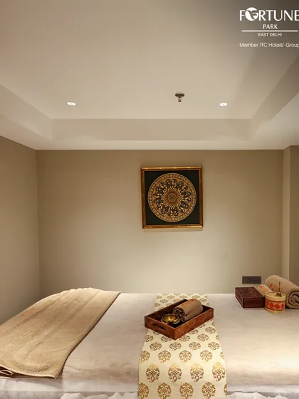 This is one of my private treatment rooms, prepared for your individual session. The minimalist decor and tranquil ambiance ensure your focus remains entirely on your relaxation and rejuvenation.