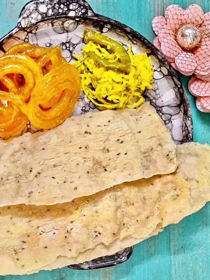 A classic Dussehra breakfast of Fafda and Jalebi. We prepare this traditional Gujarati combination fresh on the morning of the festival for you to enjoy. Pre-booking is essential as we make it in limited batches.