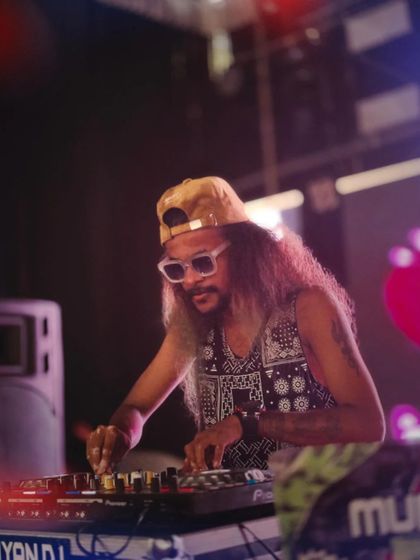 Akzy - Event DJ & Production Services College Fest & Campus Events photo 46