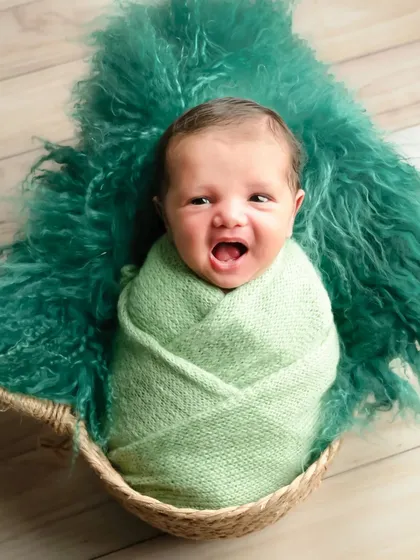 This little boy was a box full of expressions. Even when they are awake, we can capture the most wonderful, happy moments in a simple and classic setup.
