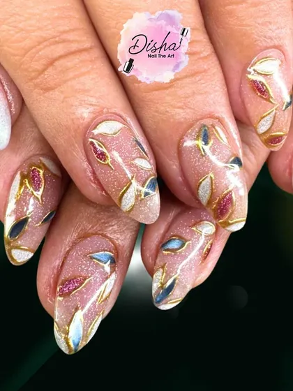 This design is all about elegance and detail. I hand-painted these delicate, multi-colored leaves with fine gold outlines over a shimmery base for a rich, artistic finish.