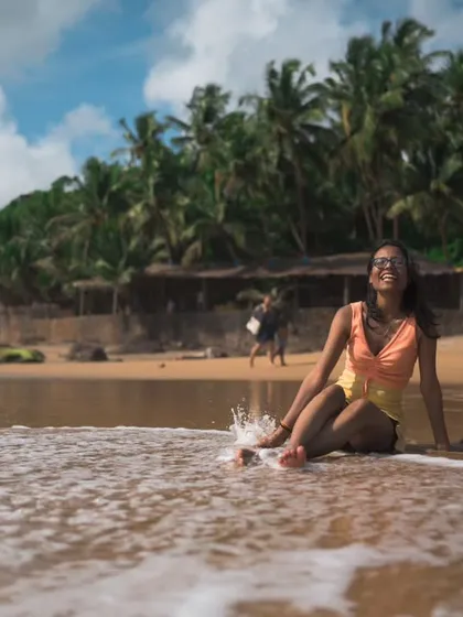 Capturing the simple joy of a day at the beach in Goa. I love shooting from a low angle to make you feel like you're right there, with the waves washing over your feet. It's a perfect setting for a relaxed pre-wedding film.